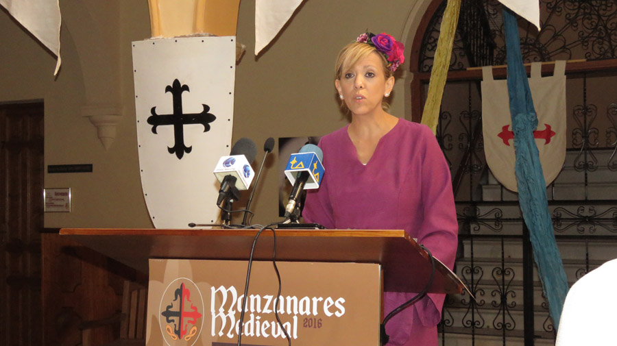 Silvia Cebrián (Concejala de Cultura del Ayuntamiento de Manzanares), durante la presentacion de las V Jornadas Medievales de Manzanares, Ciudad Real, España  
