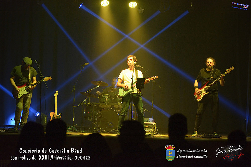 Concierto de Coveralia Band en Llanos del Caudillo, 090422