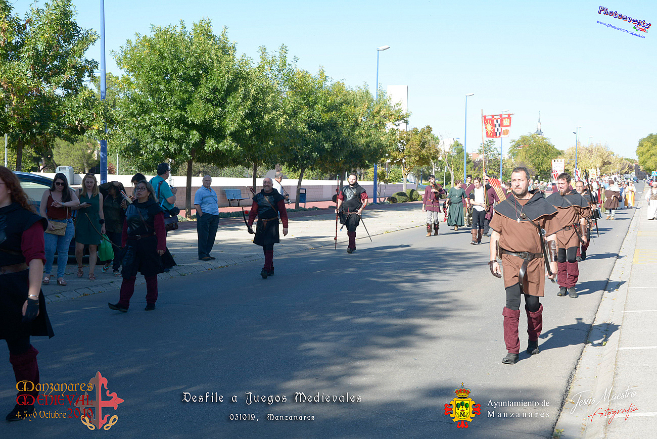 Desfile a juegos medievales de Manzanares