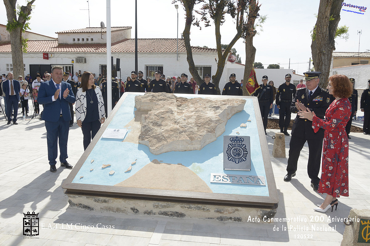Homenaje a la Policía Nacional conmemorando el 200 aniversario, Cinco Casas 120522