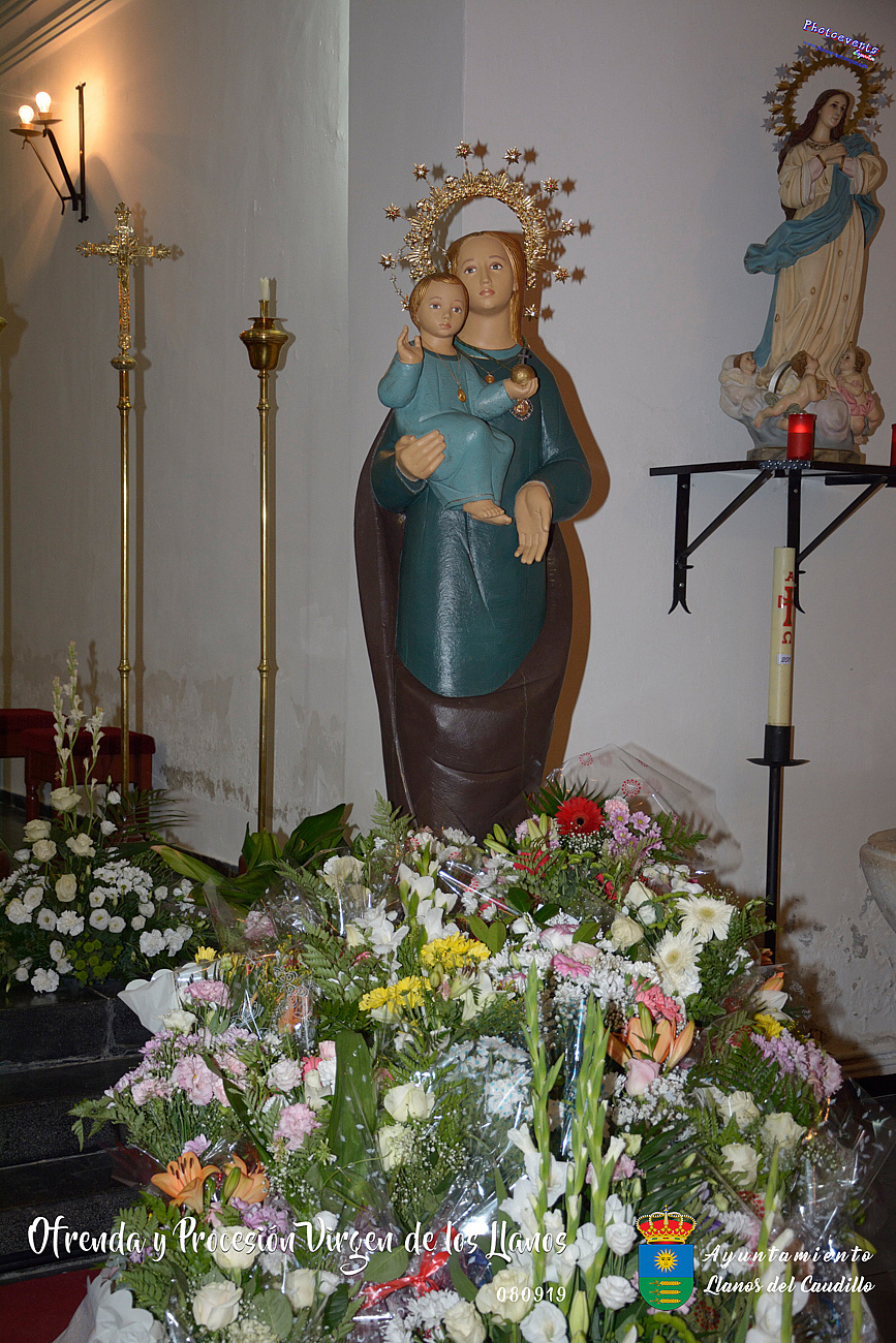 Ofrenda floral y procesión Virgen de los Llanos