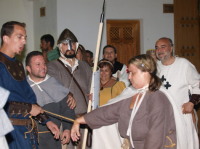 Escena de la representacion disputas medievales, realizada durante las jornadas medievales de Manzanares