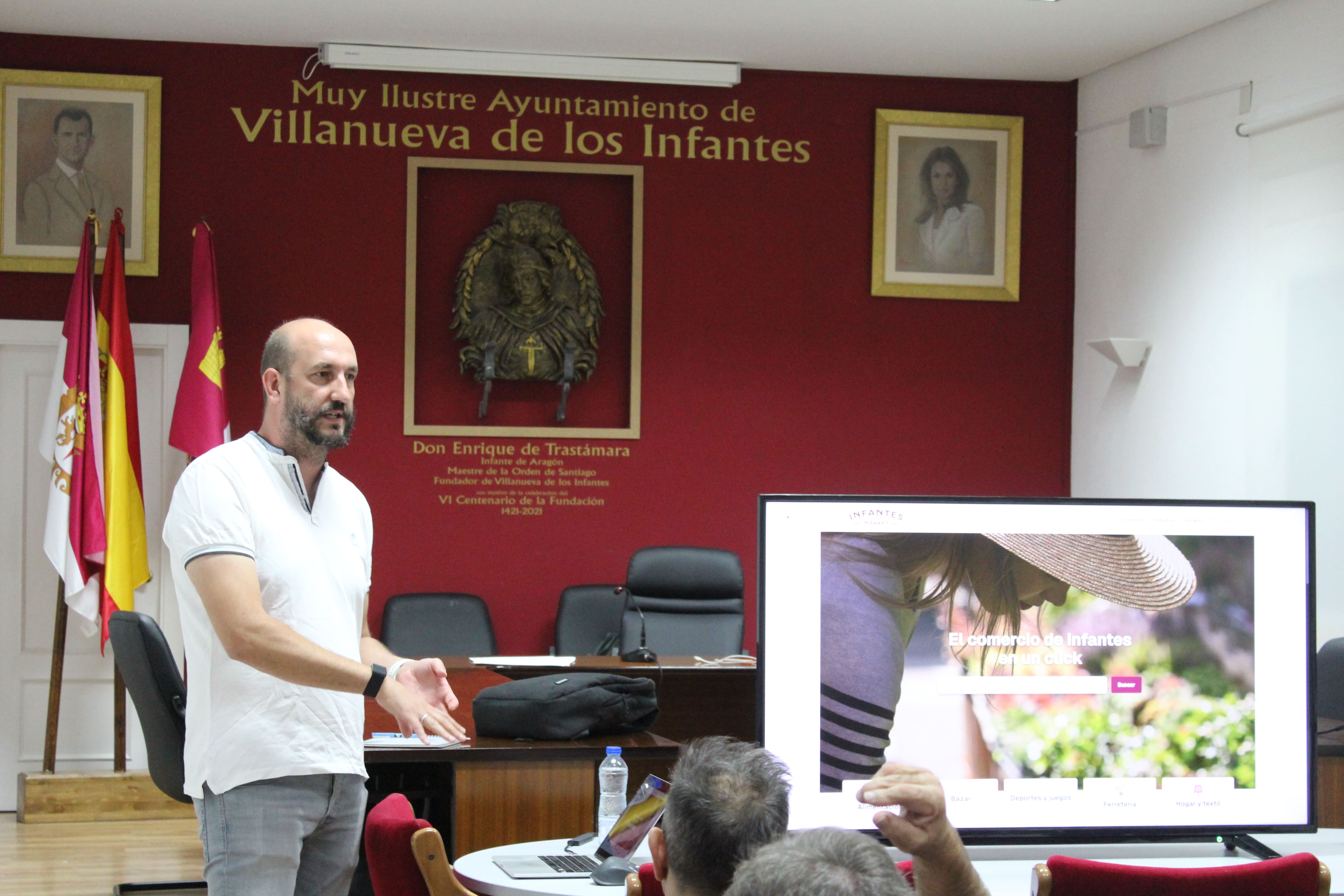 Villanueva de los Infantes presenta el Marketplace, una aplicación para potenciar el comercio y el turismo del municipio