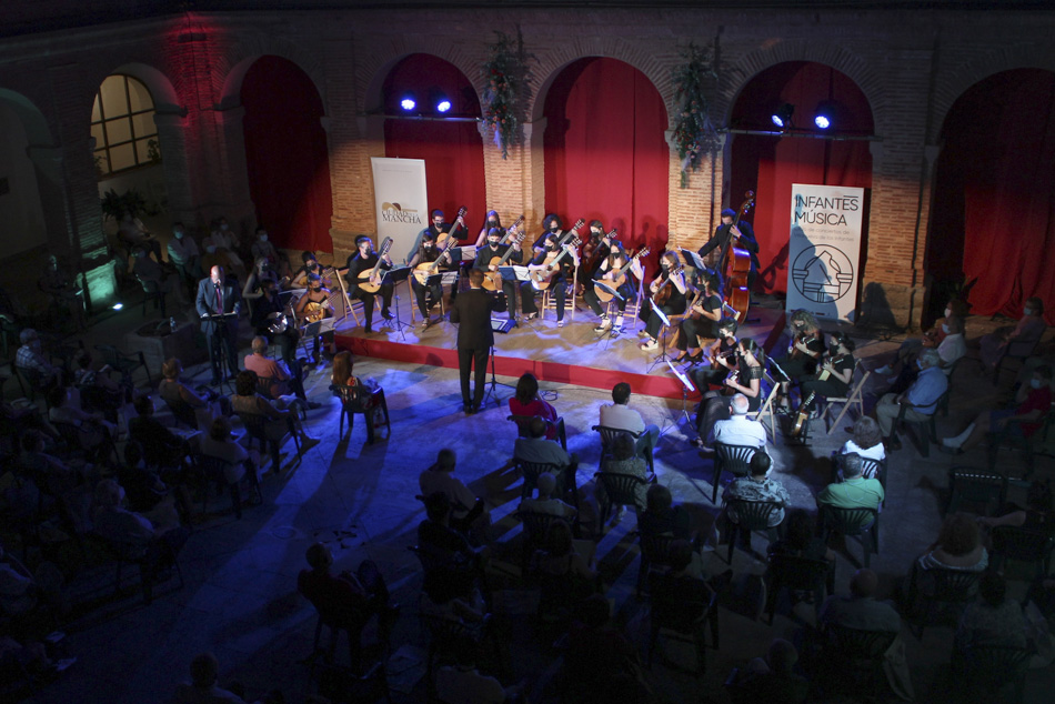 Orquesta Ciudad de la Mancha en Villanueva de Los Infantes, 300721