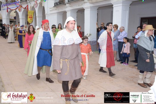 Desfile medieval a Castillo 2015