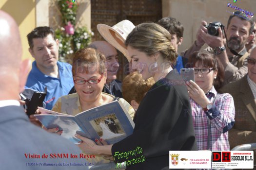 Visita de SSMM los Reyes de España