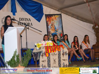 Inmaculada Torrijos Torres (Pregonera fiestas Divina Pastora 14),y pastorcillas y dama de honor del reinado 2013-2014